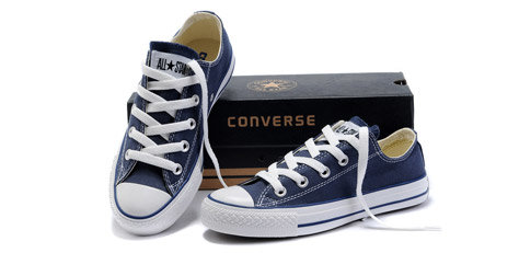 Converse - известный бренд спортивных кед